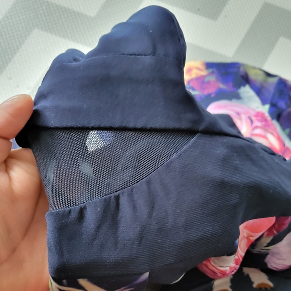 XSCAPE - Picture 3 of 3